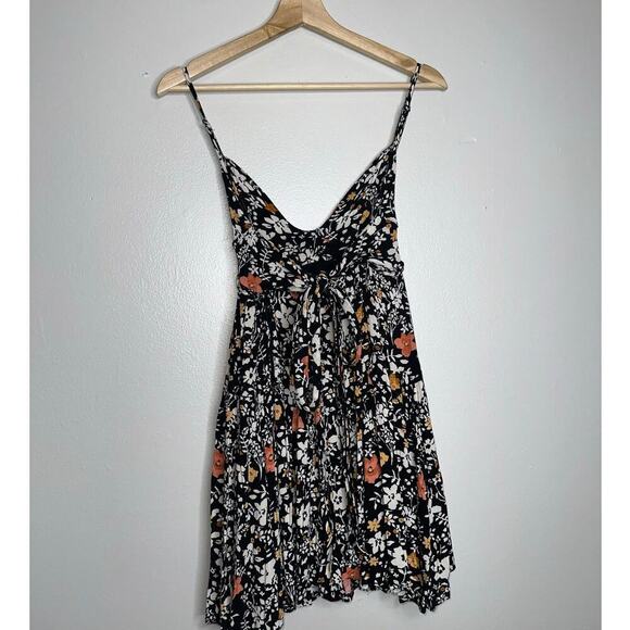 Free People x Revolve Kaley Floral Mini Dress Black Tie Back V-Neck Size 0 - Picture 7 of 8